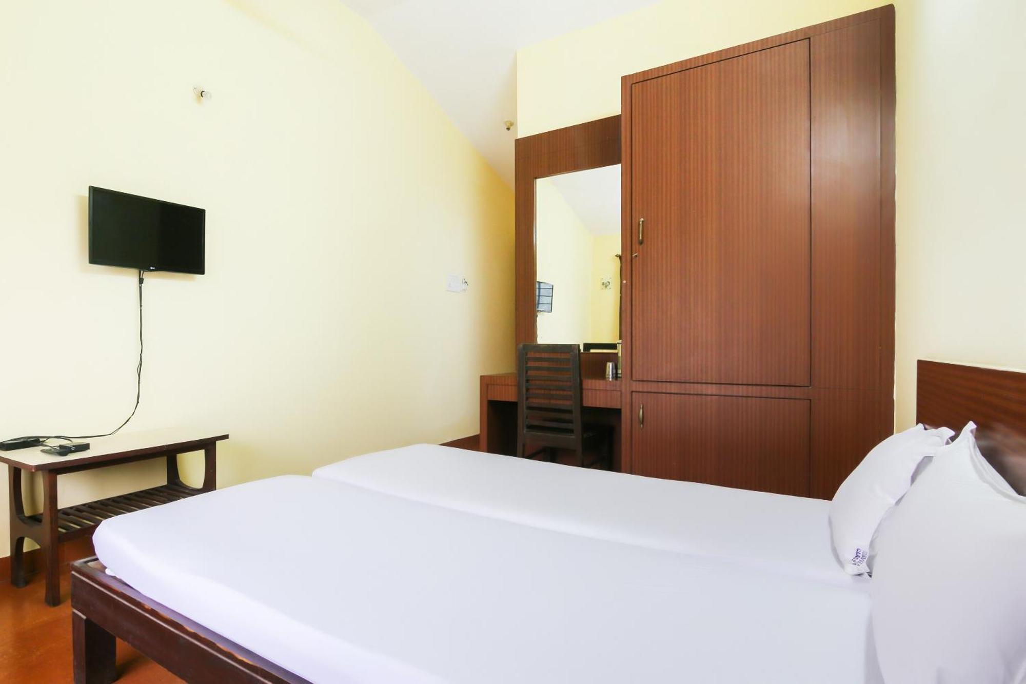 Hotel O Raviraj Classic Cana Экстерьер фото